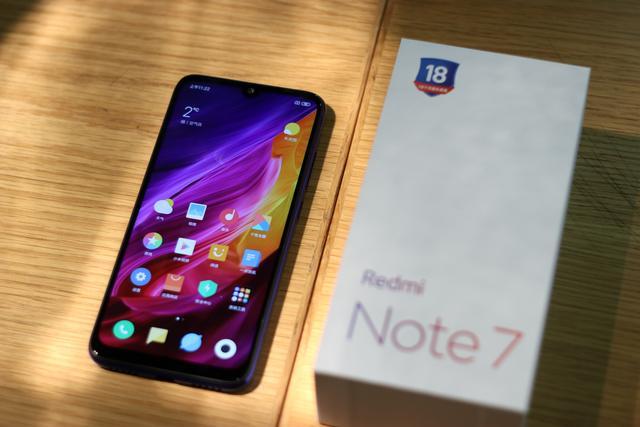 红米note7现货还8分钟被抢光,雷军真尽力了