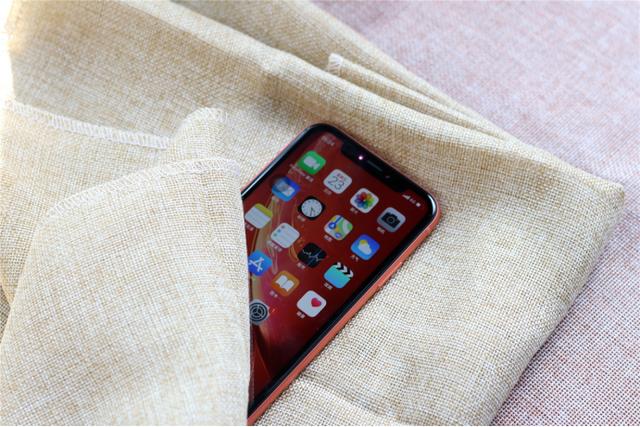 库克蓝瘦:仅发布4个月,iPhone XS系列保值率已