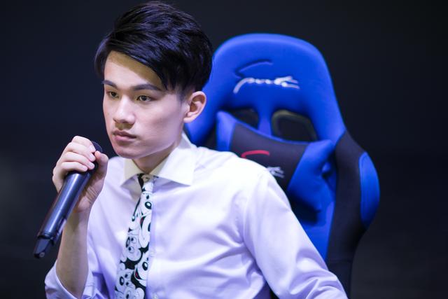 王者荣耀解说瓶子疑似确定新直播平台,公开征集房间号!