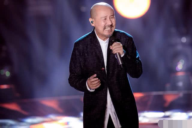 从隐形的翅膀日不落到翻唱卡路里老艺术家腾格尔有多拼