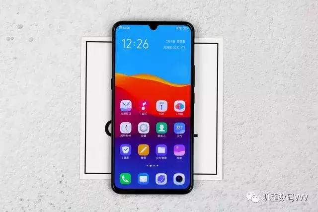 vivo绝杀小米看了iqoo和小米9的优缺点对比才知道谁更好