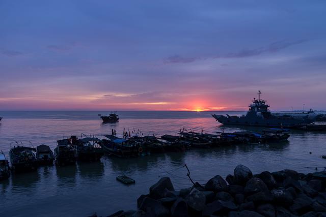 广东第一海滨小城,气候不比三亚差,海鲜却非常便宜能吃到饱
