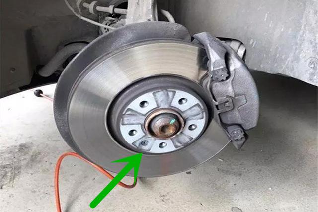 2万公里的奥迪q5刹车异响修车师傅这种问题属实不应该发生