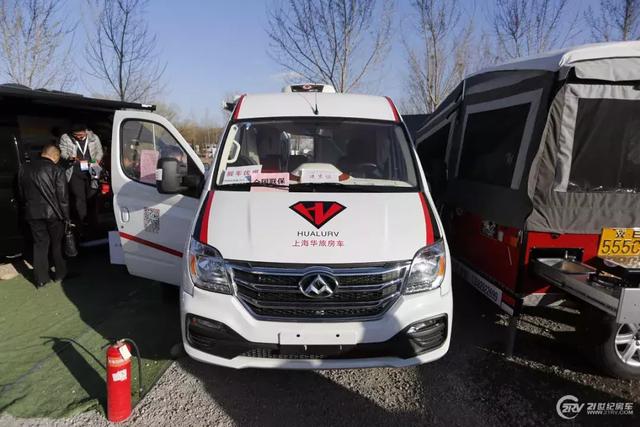 218万起售电动升降床商旅两用ktv点歌系统华旅2款b型房车