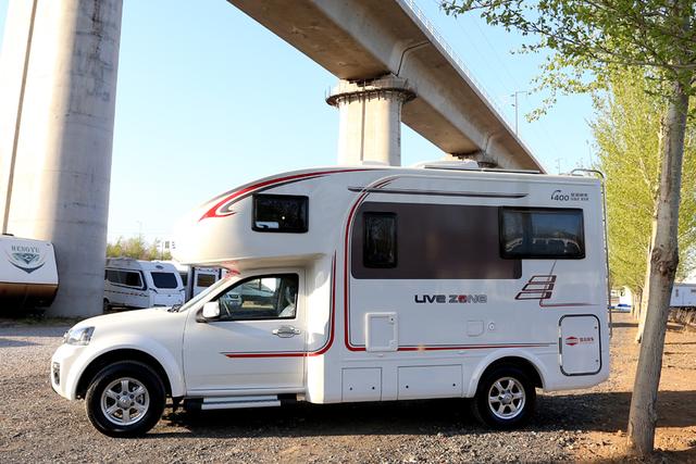 实拍评测售价20多万的自驾旅行神器览众c7房车