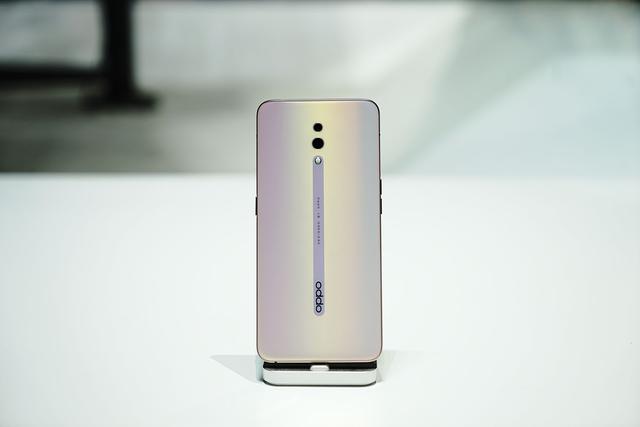 全新出发影像大升级10倍光学混合变焦版opporeno发布