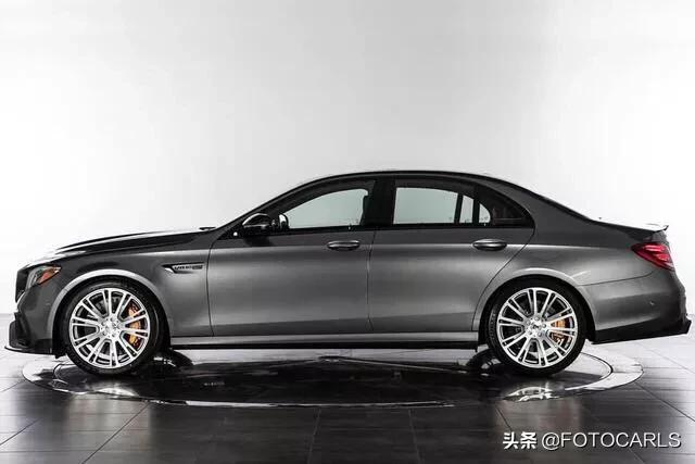 实拍| 巴博斯版奔驰e800,这外观真够狂暴,比奔驰标更帅