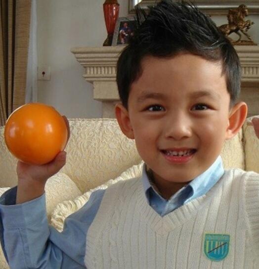 3岁接拍广告,6岁正式出道,如今现身北电艺考,网友:下届校草了