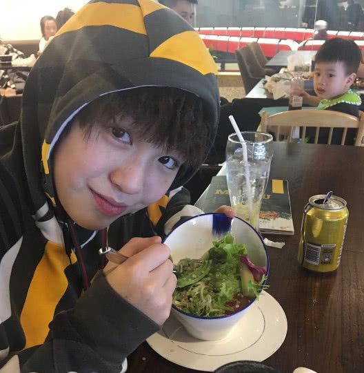 长大换了锡纸烫|朱佳煜|雷哥|锡纸烫_新浪网