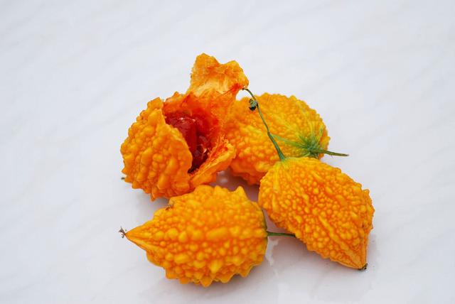 这种黄苦瓜值得看三遍