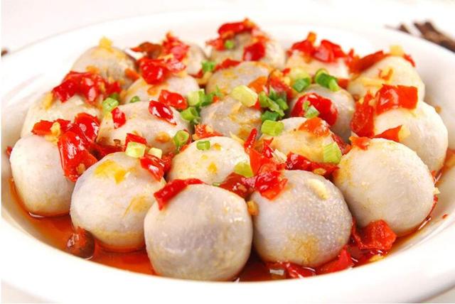 剁椒芋儿,绵糯的芋头与香辣剁椒的邂逅,非常入味,让味蕾非常爽