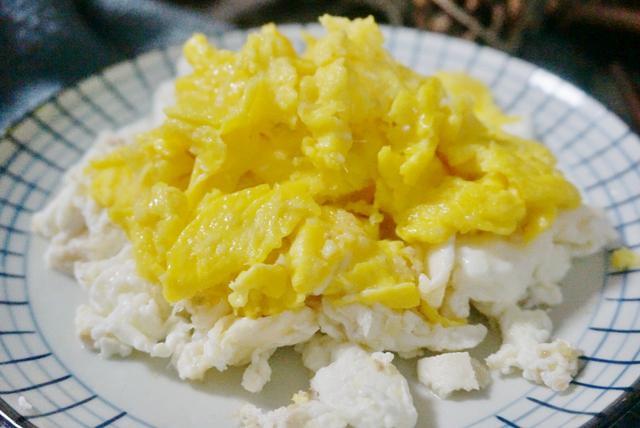 这菜成本2块钱,5分钟就做好,还能吃出螃蟹味,一学就会!