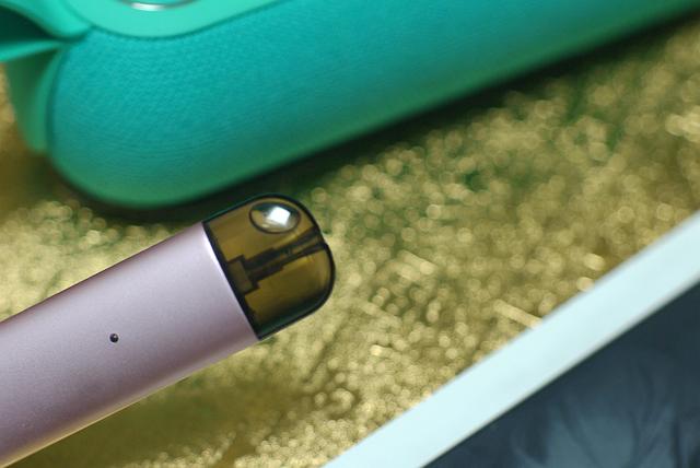 吸烟有害健康用九口电子烟过烟瘾吧