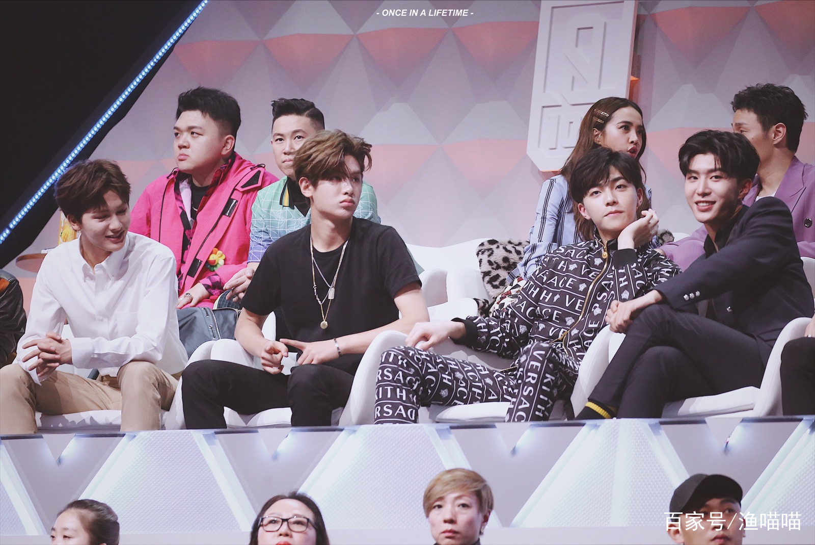 青你九人团均身高不足180和npc差近5厘米青粉我们有陈宥维