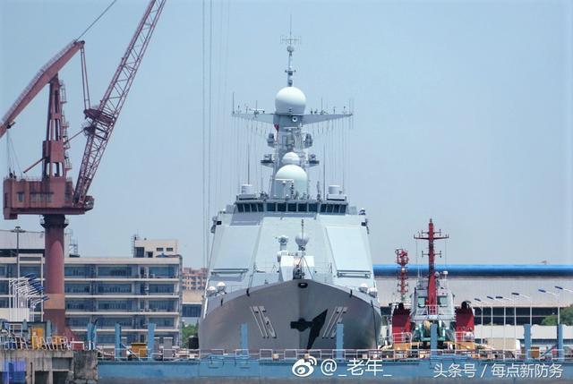 052d驱逐舰"银川号"服役2年就返厂?相控阵雷达被脚手架包围!