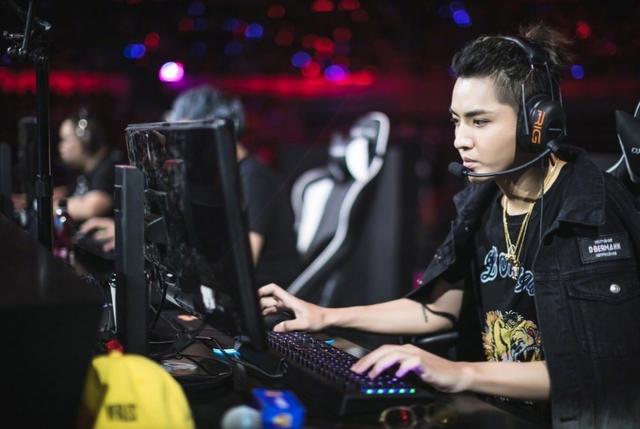 这4位明星其实都是电竞网瘾少年,无奈一直被大家认为是顶级歌手