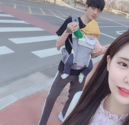 we大舅子休赛期秒变奶爸晒娃,网友:神仙家庭我酸了!