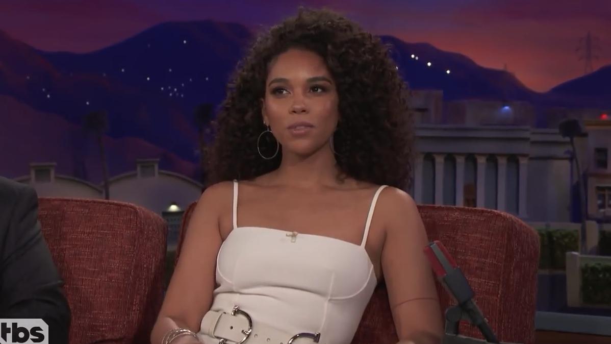 亚历山德拉·西普称小时候曾幻想猫王是自己的男朋友