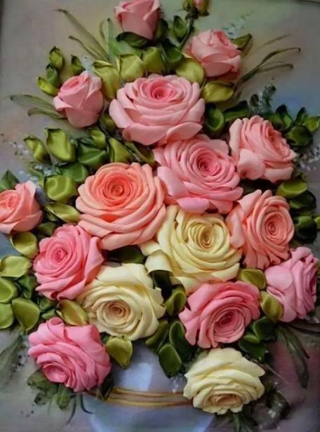 教你用几根丝带绣立体玫瑰花,很容易就学会,有喜欢的姐妹吗?