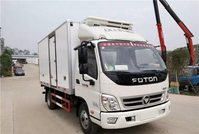 5吨及以下普通货运车辆的道路运输证和从业资格证.