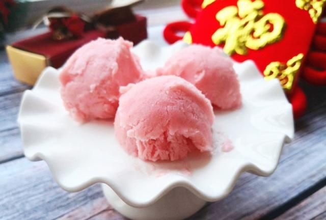 腊八节来吃冰,教你这样做"冰"真简单,香甜软糯无冰渣,好吃