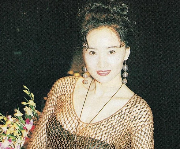 她是马景涛最爱的女人之一,因跳舞摔伤成为演员,今55岁美丽如初