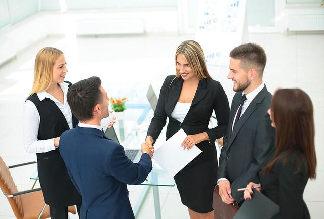 高端商务人群在用的笔记本有哪些特征