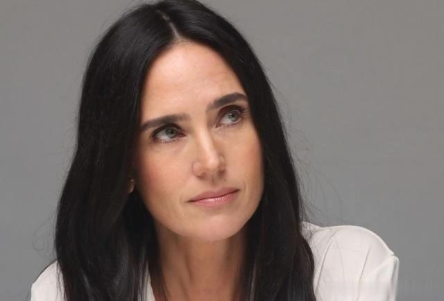 詹妮弗康纳利阿丽塔战斗天使的机甲师绮莲为舞台而生