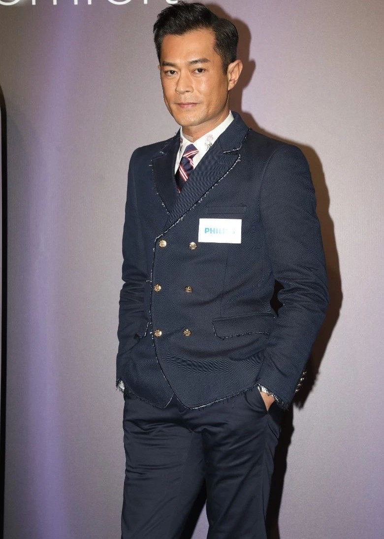 48岁古天乐承认颈椎骨移位动手术:医生说半年可痊愈