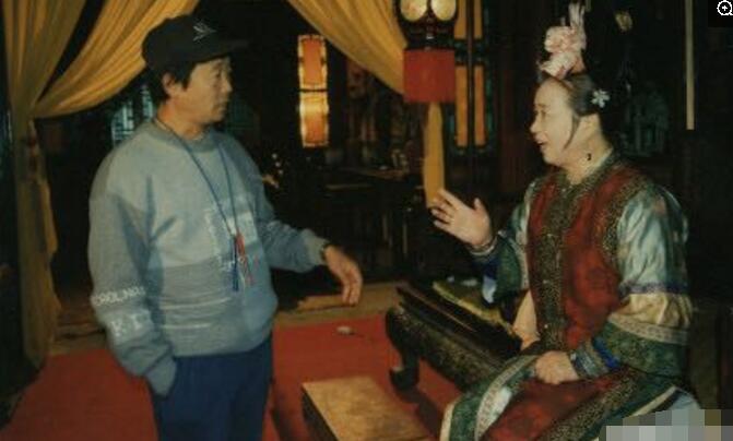 《还珠格格》8张精彩幕后照, 张张都是回忆, 而图6让人看了落泪