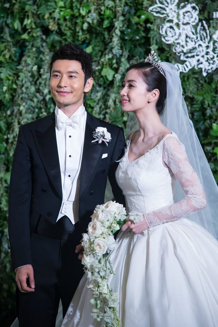 娱乐资讯:angelababy晒与儿子合照,一件童装千余元