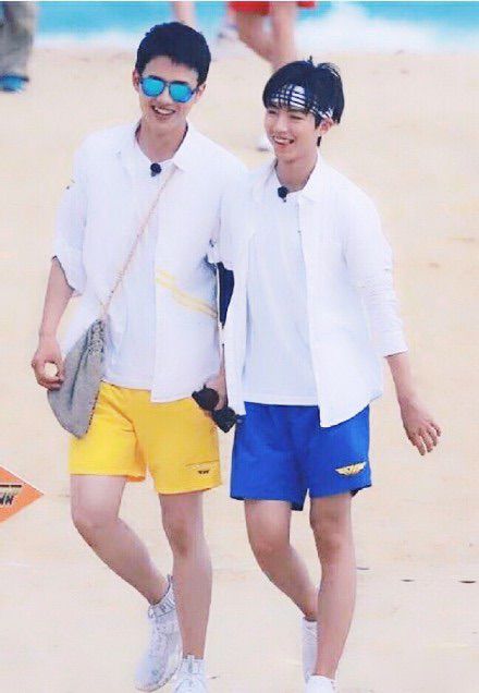 刘昊然王俊凯吴磊神仙级别同框网友实名制羡慕周冬雨