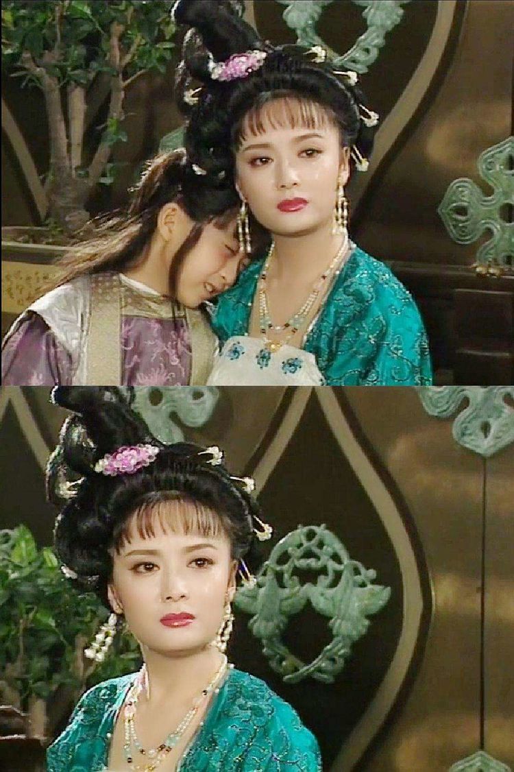 她是才貌双全的奇女子,经历婚变后恋上导演,如今62岁依旧单身