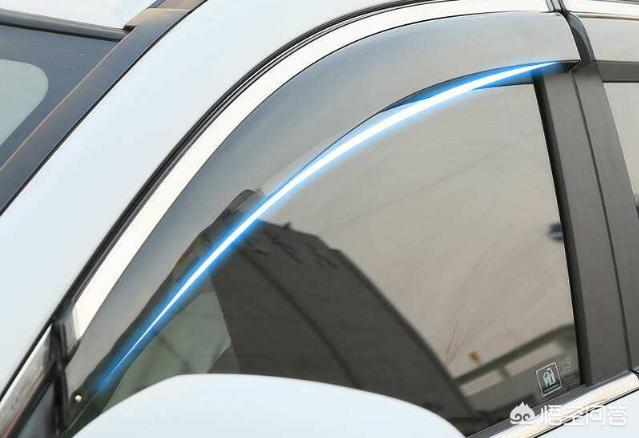 汽车车窗雨眉究竟该不该装?它是必需品吗?-新浪汽车