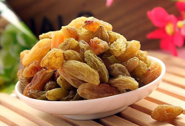 吃葡萄干有什么好处?