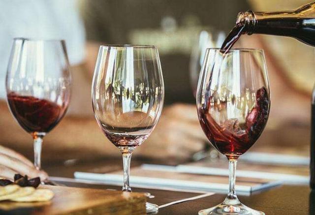 葡萄酒为何要醒酒,何时要醒酒,该如何醒酒,怎么