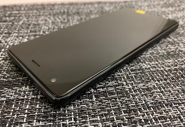 努比亚z17首先就是颜值方面努比亚比小米,锤子,华为这些都还是有自己