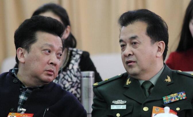 62岁郁钧剑和医生妻子相濡以沫 幸福生活照曝光 女儿漂亮有气质