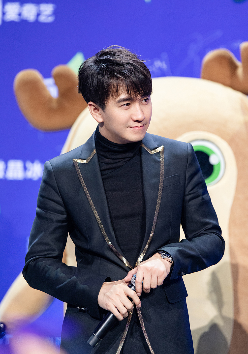 翟天临辛芷蕾疑似恋情爆光,王总和天心已在筹备结婚