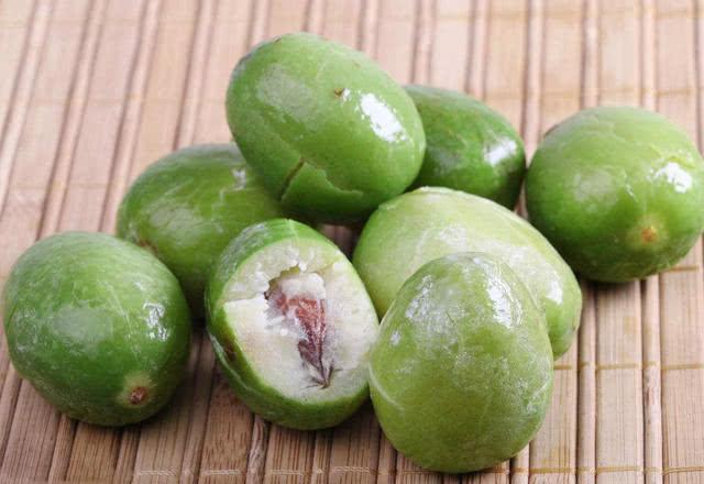 第四个,冰橄榄福建本来就盛产橄榄,新鲜爽脆的橄榄确实非常适合在夏天