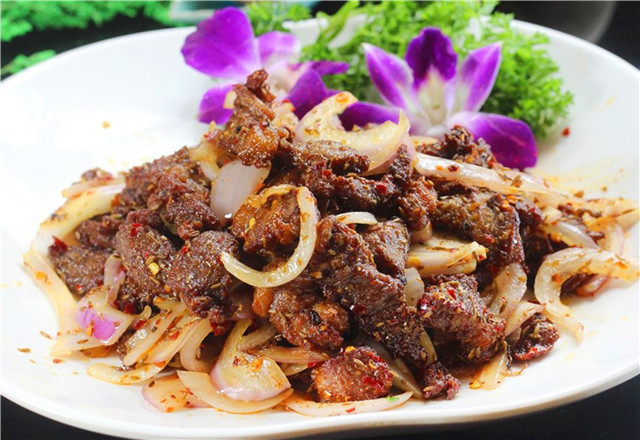 在家炒孜然羊肉时记得加点它炒出来肉嫩味鲜超级好吃