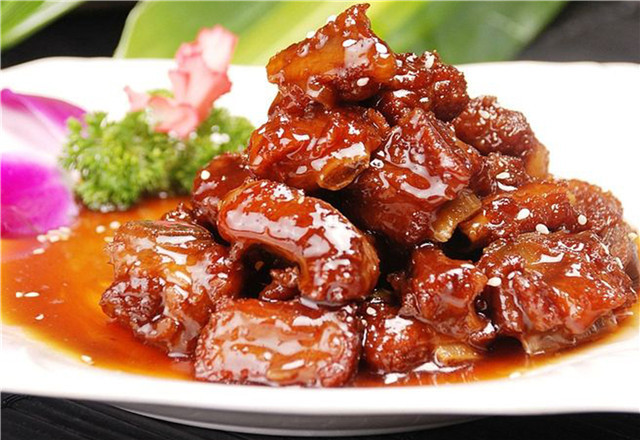 教你学做糖醋酱顺便说说糖醋排骨如何做酸甜可口肉质酥烂