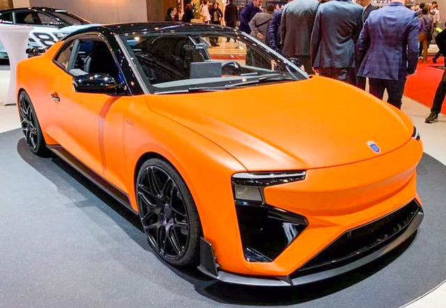 国产又一重磅超跑!原厂momo赛车方向盘,2.5s可破百,帅