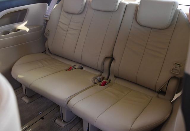 外形十余年不过时,发动机可靠耐造,半年官降十万多,买的人却少