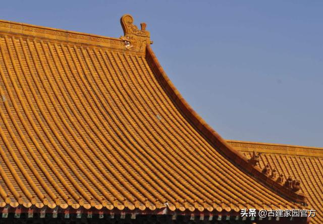 中国古建筑的屋脊曲线,是如何设计的?