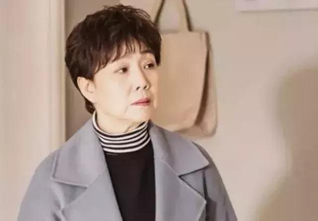 《都挺好》中朱丽母亲和《欢乐颂》中樊胜美母亲竟是同一演员?