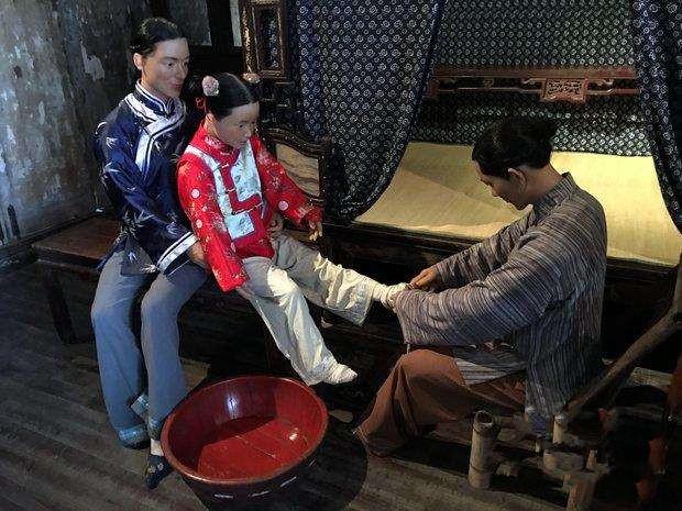 古代各国恶习:我国裹脚,欧洲束腰,看完日本后,网友:难以接受