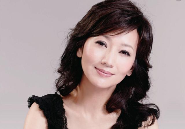 中国最优雅的4大女明星刘诗诗刘若英高圆圆都比不上她