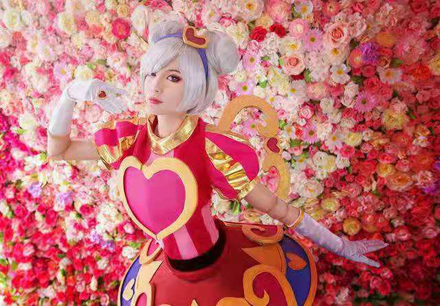 lol:情人节cos发条魔灵,老夫的少女心呀!