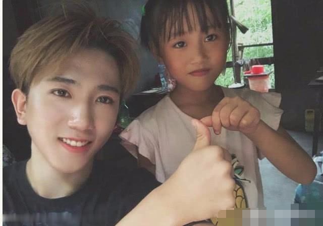 变形计:张迪变身学霸,回农村探望丽姐,霸气丽姐成娴静小美女!